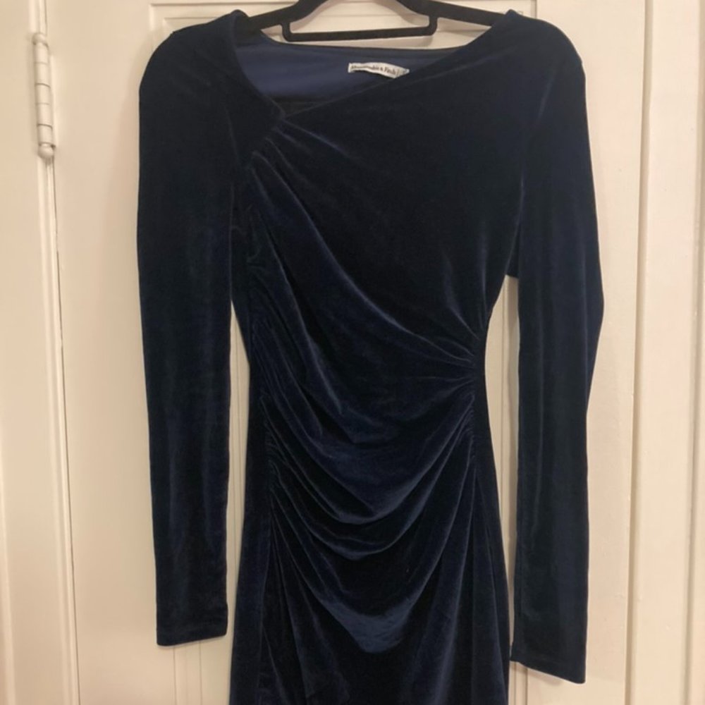Navy Blue Abercrombie Velvet Long Sleeve Dress